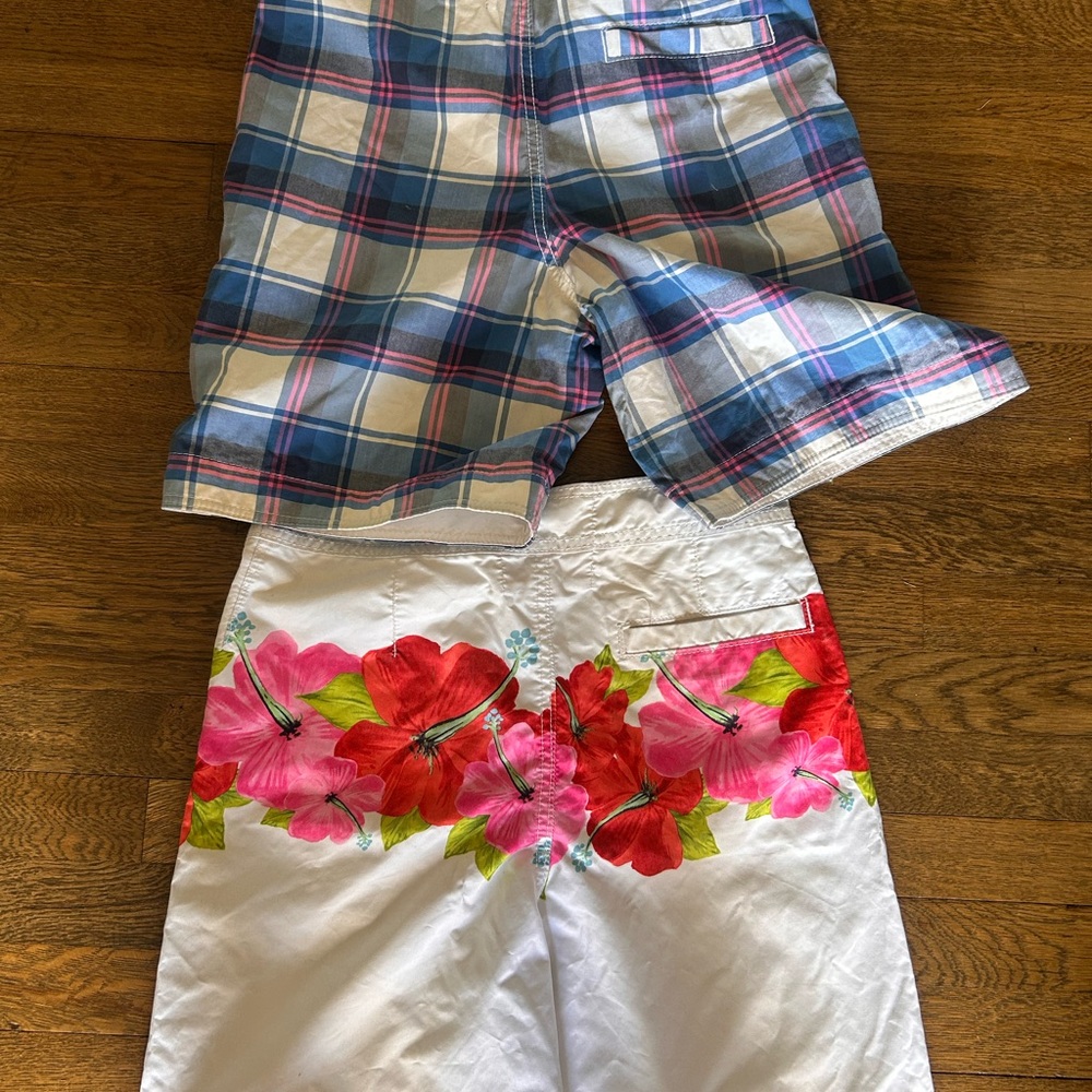 Hollister Board Shorts Bathing Suits for teen boys/men Size XS ADULT - Picture 6 of 6